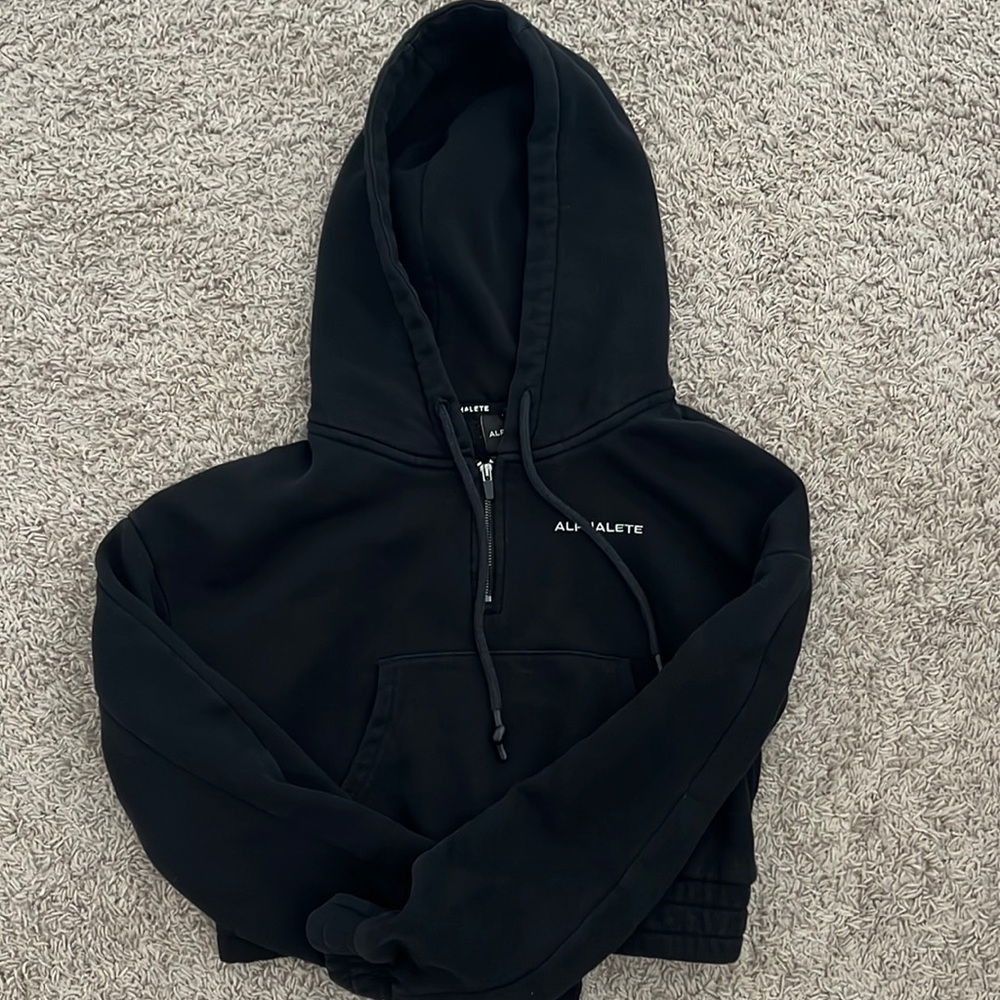Alphalete Cropped Hoodie